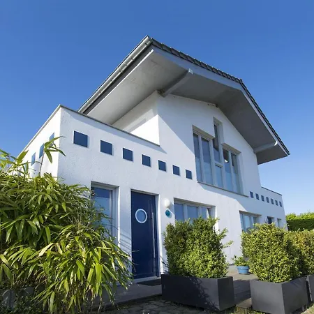 Schoene 2-raum-ferienwohnung Mit Terrasse - Haus Ostseeblick 1 Steuerbord *
